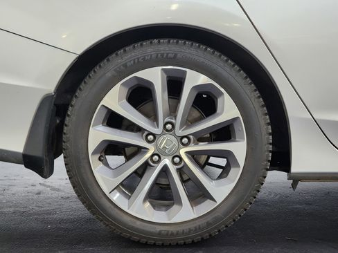 Used 2015 Honda Accord Sport image 27