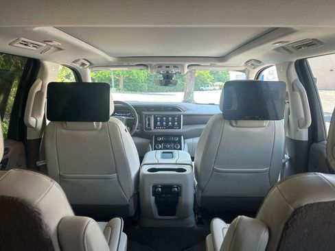 Used 2021 GMC Yukon XL Denali w/ Denali Ultimate Package AWD/4WD image 18
