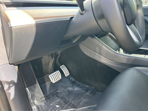 Used 2020 Tesla Model Y Performance image 28