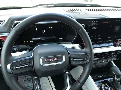 Used 2024 GMC Canyon AT4X AWD/4WD image 15
