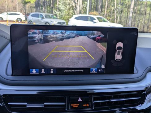 Certified 2025 Acura MDX SH-AWD w/ Technology Package image 14