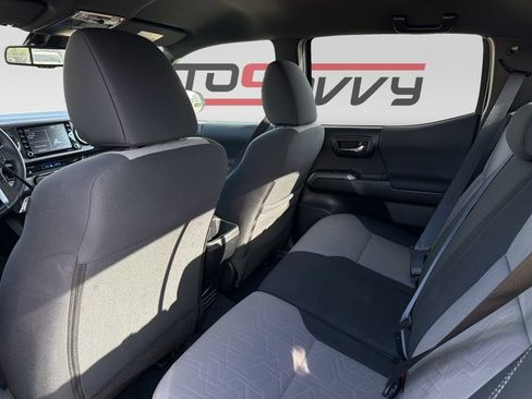 Used 2023 Toyota Tacoma TRD Off-Road w/ Technology Package RWD image 16