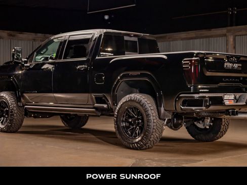 Used 2025 GMC Sierra 2500 AT4 w/ AT4 Premium Plus Package image 7