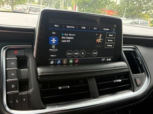 Used 2021 Chevrolet Suburban Z71 AWD/4WD image 16