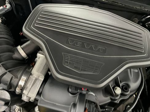 Used 2024 Cadillac XT6 Premium Luxury AWD/4WD image 32
