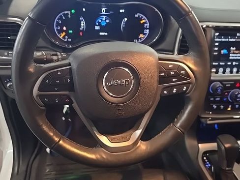 Used 2018 Jeep Grand Cherokee High Altitude AWD/4WD image 3
