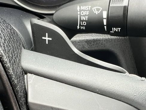 Used 2023 Toyota Camry SE image 8