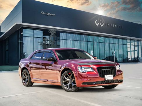 Used 2023 Chrysler 300 Touring w/ Sport Appearance Package RWD image 1