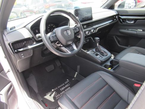 Used 2023 Honda CR-V Sport Touring image 17