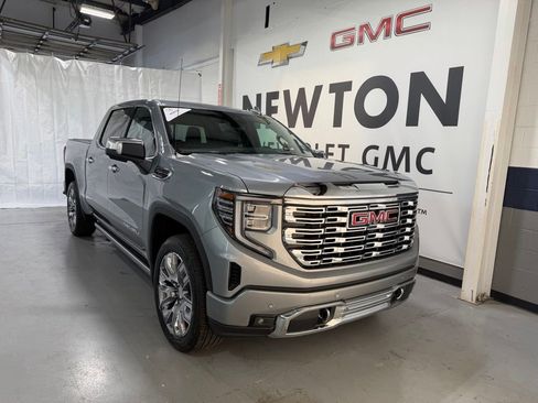 New 2026 GMC Sierra 1500 Denali w/ Denali Reserve Package image 2