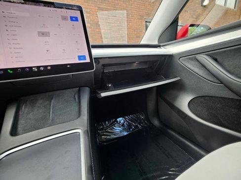 Used 2023 Tesla Model Y 2WD image 56
