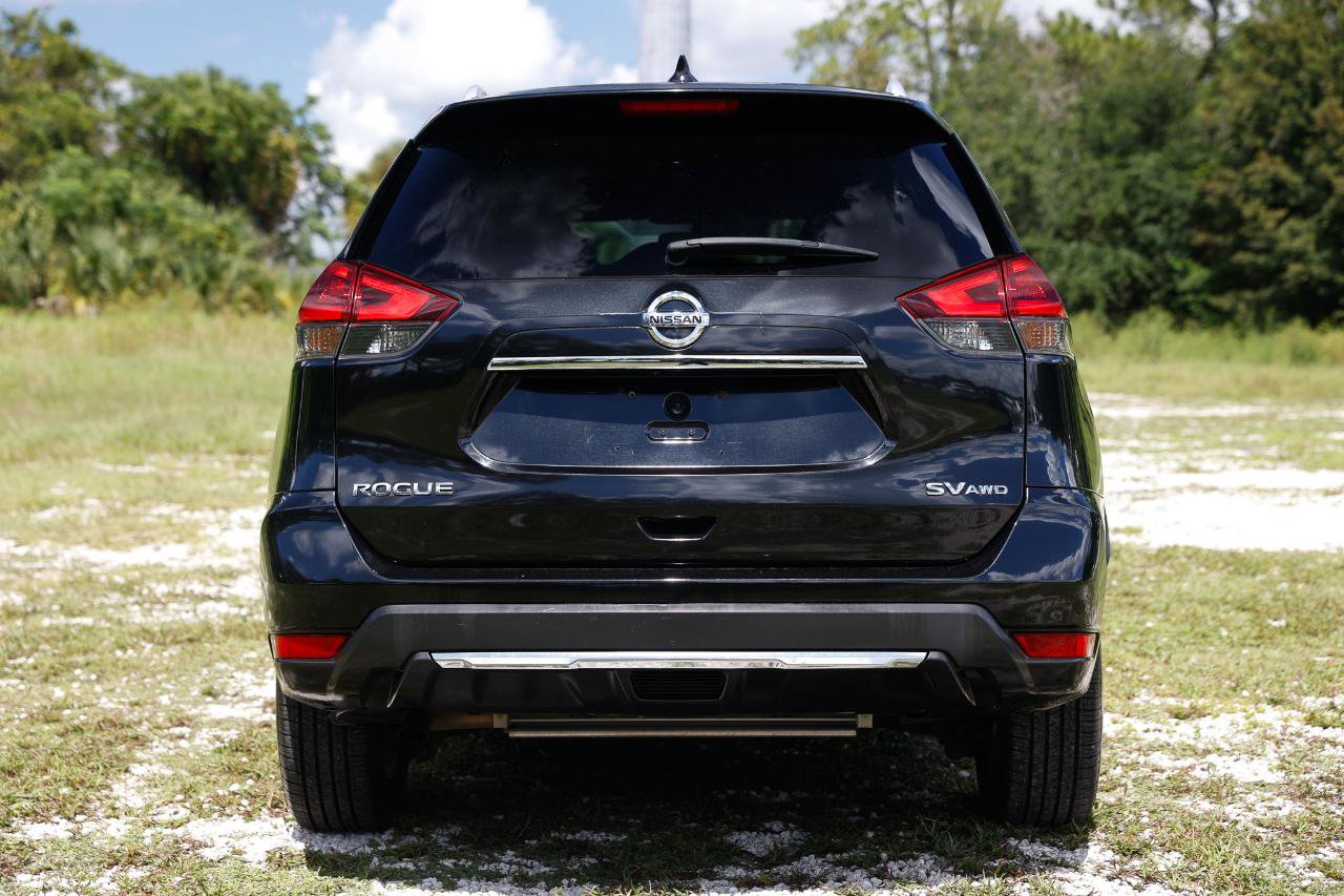 Used 2018 Nissan Rogue SV AWD/4WD image 7