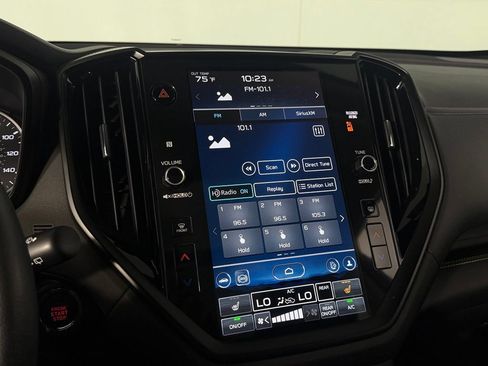 Used 2023 Subaru Ascent Onyx Edition AWD/4WD image 17