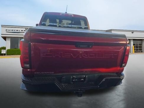 Used 2023 Chevrolet Colorado Z71 w/ Z71 Convenience Package 2 AWD/4WD image 6