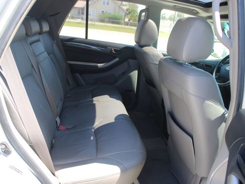 Used 2008 Toyota 4Runner Limited AWD/4WD image 29