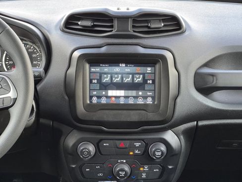 Used 2021 Jeep Renegade Sport image 13