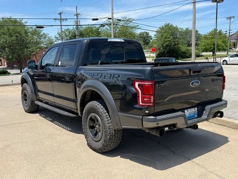 Used 2017 Ford F150 Raptor w/ Equipment Group 802A Luxury AWD/4WD image 9
