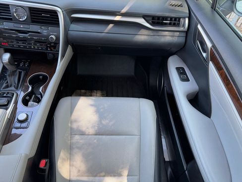 Used 2019 Lexus RX 350 AWD w/ Navigation Package image 18