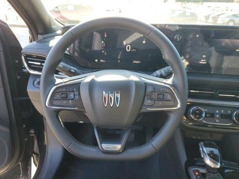 Used 2024 Buick Envista Sport Touring image 19