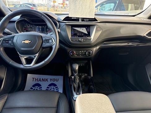 Used 2023 Chevrolet TrailBlazer ACTIV image 11
