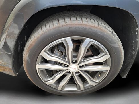 Used 2019 GMC Terrain Denali w/ Advanced Safety Package image 27