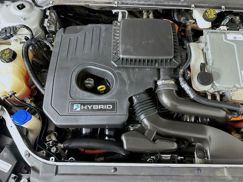 Used 2019 Ford Fusion Titanium image 33