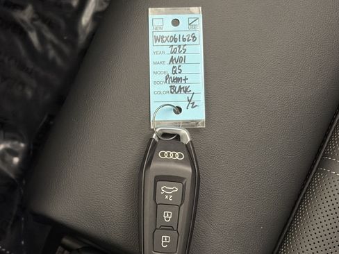 Used 2025 Audi Q5 Premium Plus w/ Premium Plus AWD/4WD image 38