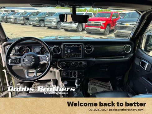 Used 2021 Jeep Wrangler Unlimited Sahara AWD/4WD image 11