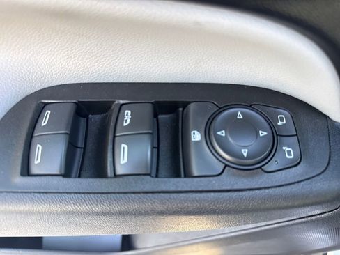 Used 2020 Chevrolet Equinox LS w/ LPO, Cargo Package image 24