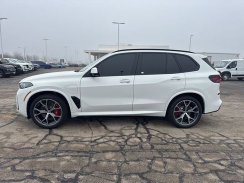 Used 2024 BMW X5 xDrive50e w/ M Sport Package image 8