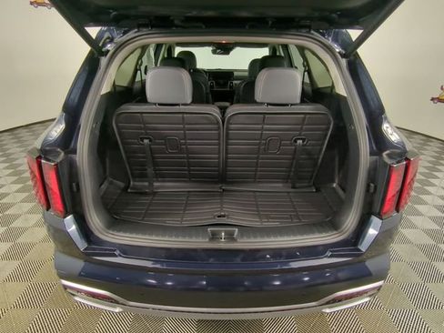 Used 2023 Kia Sorento EX image 37