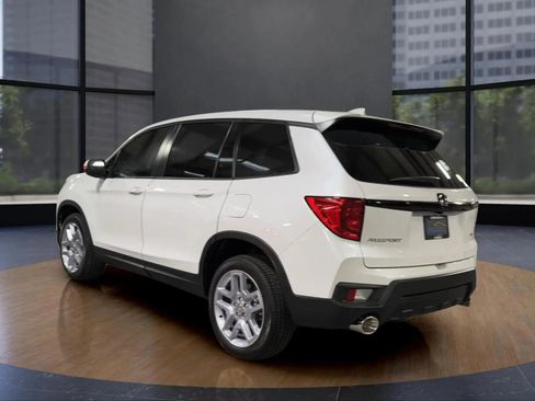 Used 2025 Honda Passport EX-L image 7