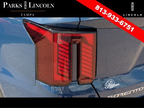 Used 2024 Kia Sorento SX Prestige w/ Olive Brown Leather Package image 7