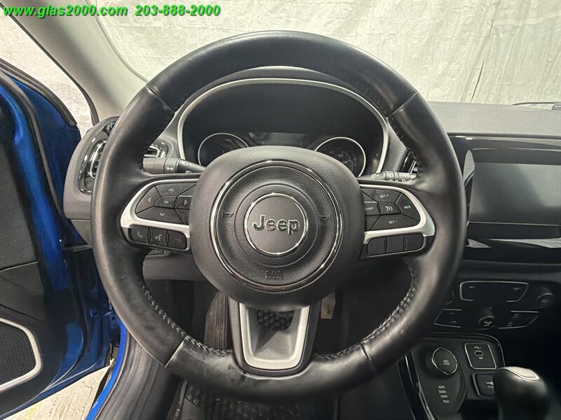 Used 2020 Jeep Compass Latitude AWD/4WD image 4