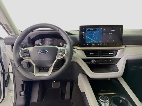 New 2025 Ford Explorer Active w/ Active Comfort Package image 23