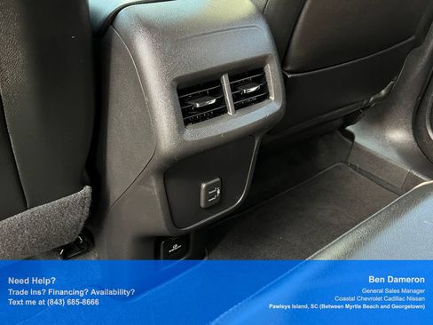 Used 2024 GMC Terrain SLT FWD image 18