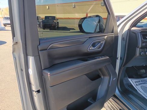 Used 2024 Chevrolet Tahoe RST w/ Luxury Package AWD/4WD image 19