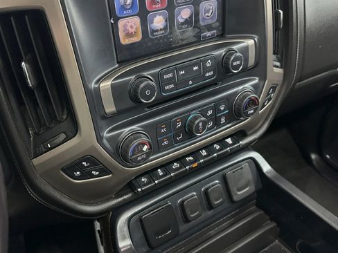Used 2018 GMC Sierra 2500 Denali w/ Duramax Plus Package AWD/4WD image 69