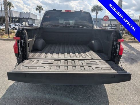 Used 2023 Ford F150 Lightning XLT image 12