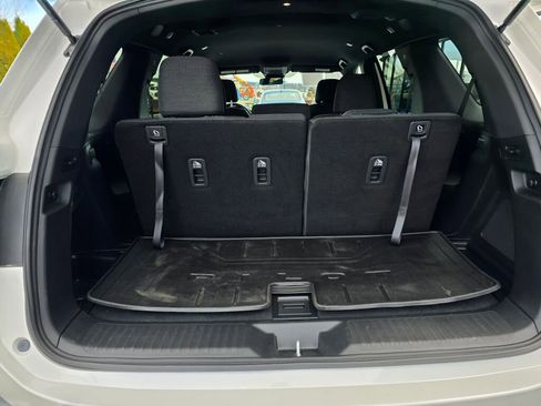 Certified 2025 Honda Pilot Sport image 14