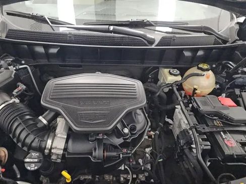 Used 2018 Cadillac XT5 FWD image 6