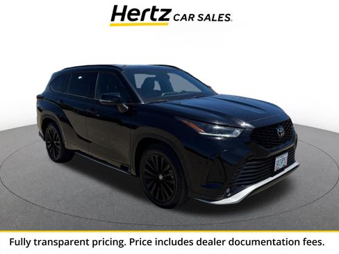 Used 2024 Toyota Highlander XSE FWD image 1