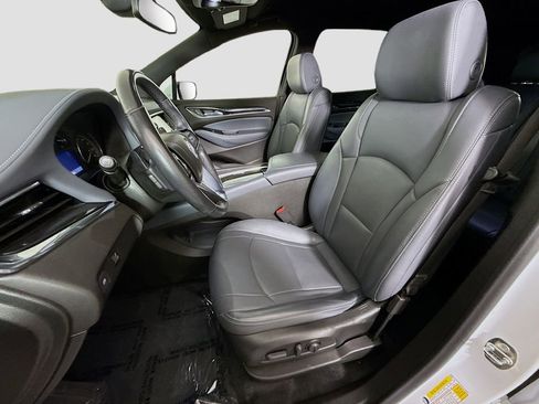 Used 2023 Buick Enclave Essence FWD image 19
