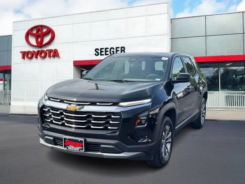 Used 2026 Chevrolet Equinox LT AWD/4WD image 10