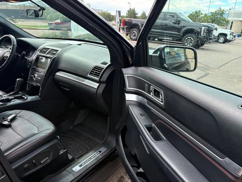 Used 2018 Ford Explorer Sport AWD/4WD image 29