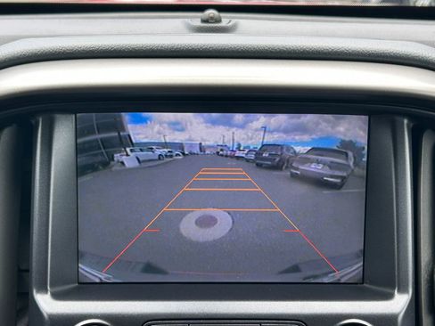 Used 2015 Chevrolet Colorado Z71 w/ LPO, Gearon Divider Package RWD image 22