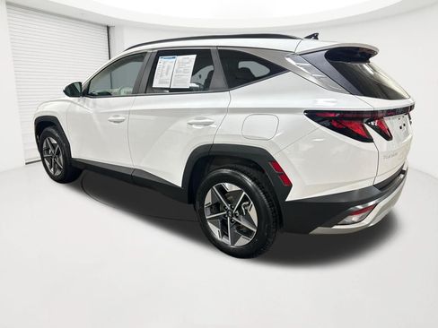 Certified 2025 Hyundai Tucson SEL AWD/4WD image 7