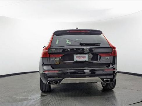 Used 2019 Volvo XC60 T5 Momentum w/ Premium Package FWD image 7