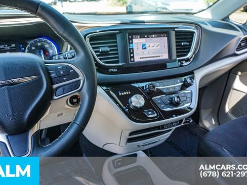 Used 2023 Chrysler Voyager LX FWD image 37