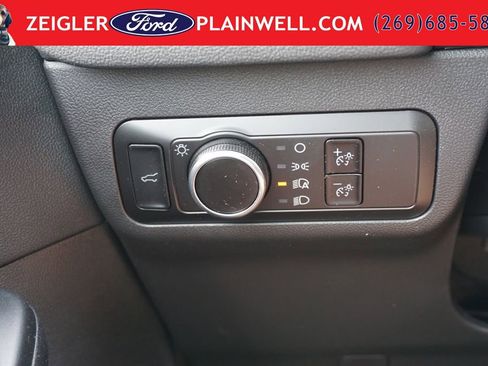 Used 2025 Ford Escape ST-Line w/ Tech Pack #1 AWD/4WD image 29